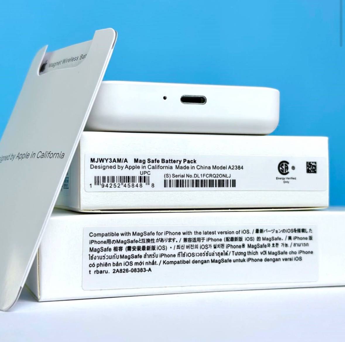 【美品】MagSafe iPhone Battery Pack Внешний аккумулятор Apple MagSafe Battery Pack (MJWY3